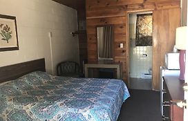 White Pine Motel